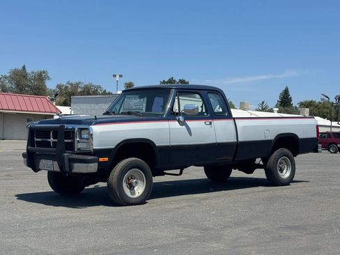 Used 1992 Dodge D/W Truck 250 AWD/4WD image 7