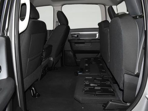 Used 2023 RAM 1500 Classic SLT AWD/4WD image 17