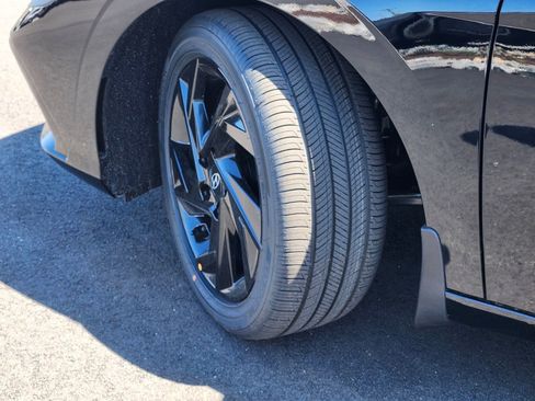 New 2026 Hyundai Elantra SEL Sport Premium FWD image 32