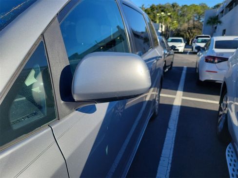 Used 2011 Toyota Sienna image 6