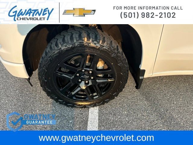 Used 2024 Chevrolet Silverado 1500 RST w/ Z71 Off-Road Package AWD/4WD image 11