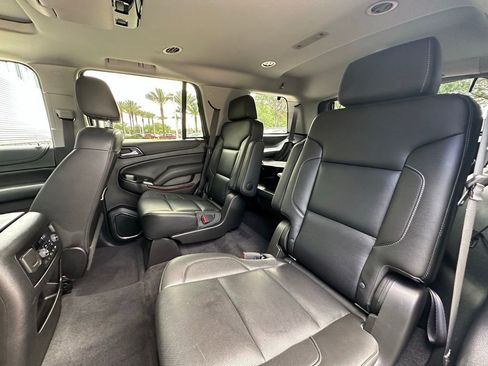 Used 2019 GMC Yukon SLT w/ Premium Edition AWD/4WD image 35