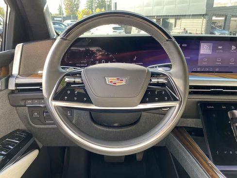 Used 2025 Cadillac Escalade Premium Luxury Platinum w/ LPO, Floor Liner Package AWD/4WD image 21