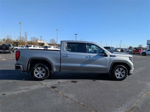 Used 2024 GMC Sierra 1500 SLT image 2