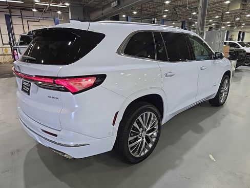 New 2026 Buick Enclave Avenir w/ Super Cruise Package FWD image 7