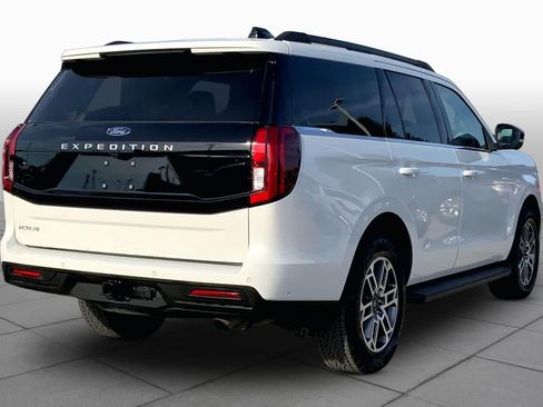 Used 2025 Ford Expedition Active AWD/4WD image 13