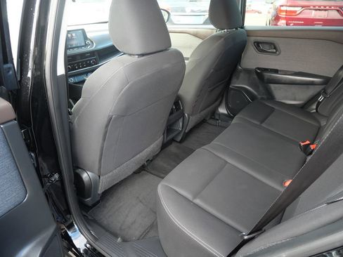 Used 2023 Nissan Rogue S image 20