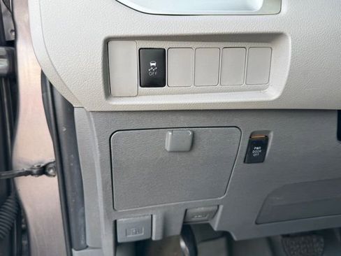 Used 2020 Toyota Sienna LE image 30