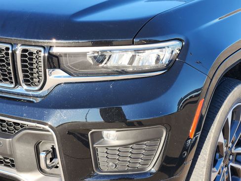 Used 2022 Jeep Grand Cherokee L Overland w/ Luxury Tech Group IV image 11