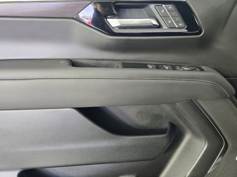 New 2026 Chevrolet Suburban LT w/ Comfort Package image 23