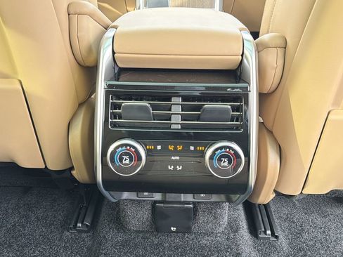 New 2026 Land Rover Range Rover Long Wheelbase SE image 20