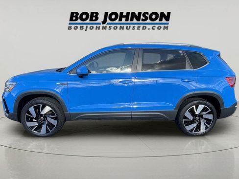Used 2023 Volkswagen Taos SEL AWD/4WD image 6