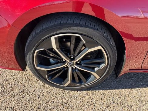 Certified 2024 Nissan Altima 2.5 SR w/ SR Premium Package image 24