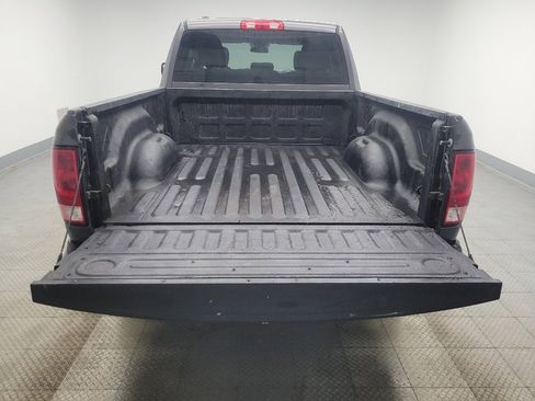 Used 2017 RAM 1500 Express AWD/4WD image 29