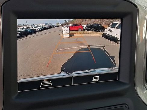 Used 2024 GMC Sierra 1500 Pro w/ Pro Value Package image 17