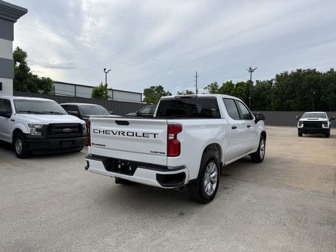 Used 2022 Chevrolet Silverado 1500 Custom w/ LPO, Dark Essentials Package RWD image 5
