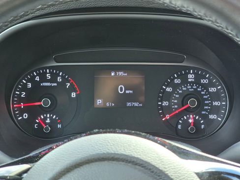 Used 2022 Kia Soul EX image 25