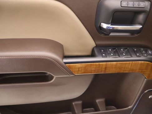 Used 2017 GMC Sierra 1500 SLT w/ SLT Premium Package image 14