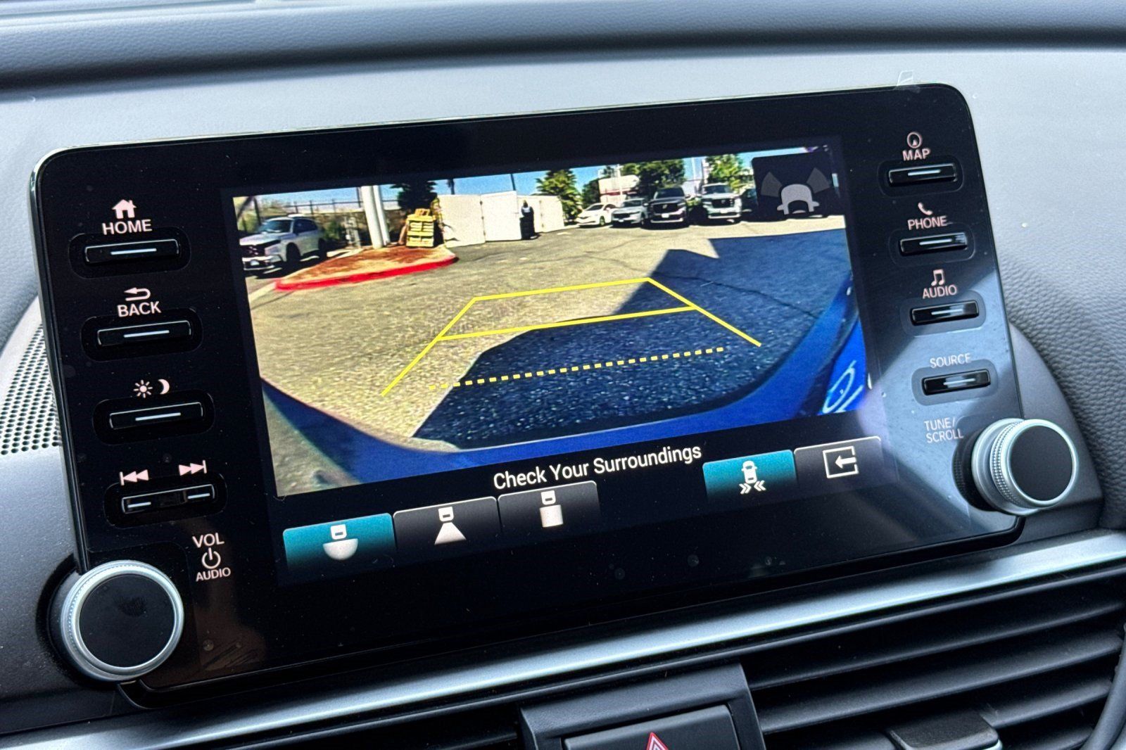 Used 2021 Honda Accord Touring image 19