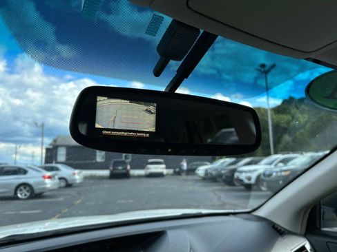 Used 2011 Subaru Outback 3.6R Limited w/ PWR Moonroof Pkg image 34