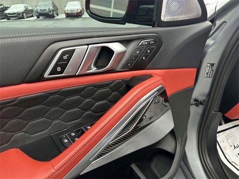 Used 2025 BMW X6 M Competition w/ Executive Package image 16