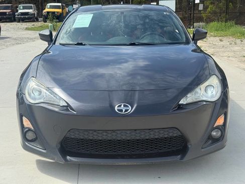 Used 2015 Scion FR-S image 2