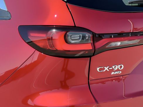 Used 2024 MAZDA CX-90 Plug-In Hybrid w/ Premium Pkg AWD/4WD image 27