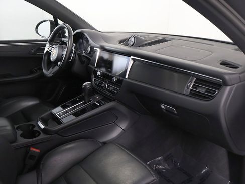 Used 2022 Porsche Macan GTS w/ Premium Package Plus image 30