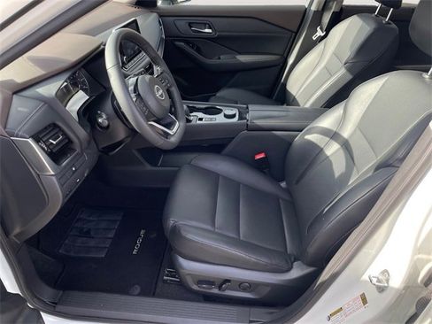 Certified 2023 Nissan Rogue SV w/ SV Premium Package image 9