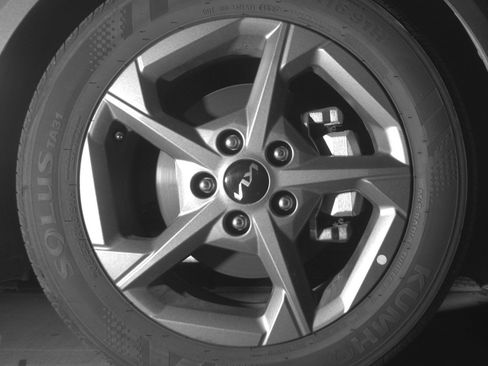 Used 2025 Kia K4 LXS image 13