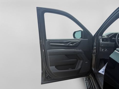 Used 2022 GMC Yukon XL Denali AWD/4WD image 19