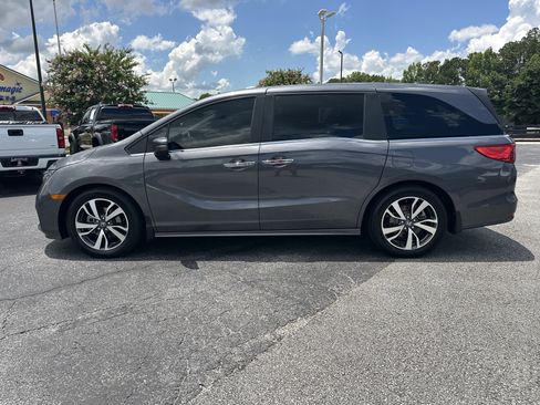 Used 2023 Honda Odyssey Touring image 5