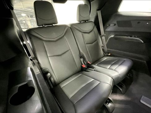 Used 2024 Cadillac XT6 Sport w/ Technology Package image 37