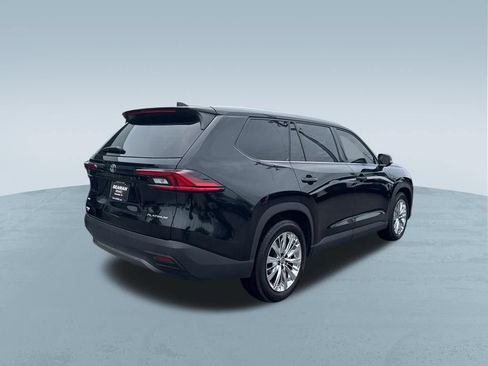 Used 2026 Toyota Grand Highlander AWD image 8