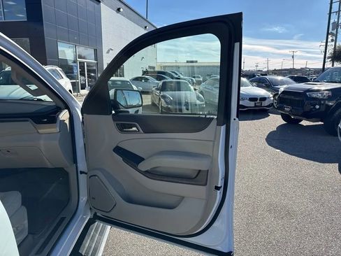 Used 2018 GMC Yukon XL Denali w/ Denali Ultimate Package image 24