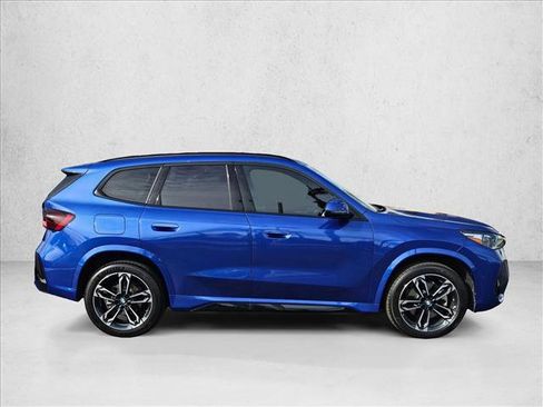 Certified 2025 BMW X1 xDrive28i w/ M Sport Package image 4