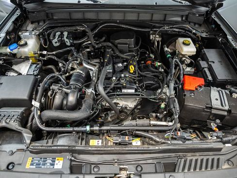 Used 2022 Ford Bronco Badlands image 19