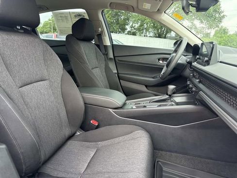 Certified 2024 Honda Accord EX image 8
