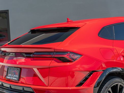 Used 2024 Lamborghini Urus S AWD/4WD image 41