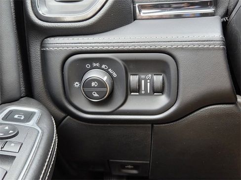 Used 2022 RAM 3500 Limited w/ Night Edition image 36