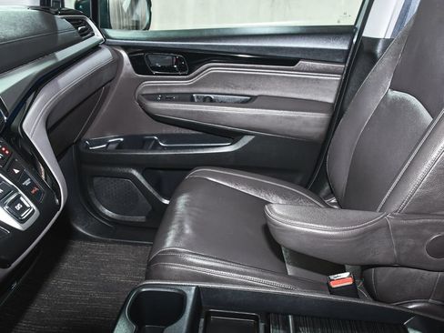Used 2023 Honda Odyssey Touring image 38
