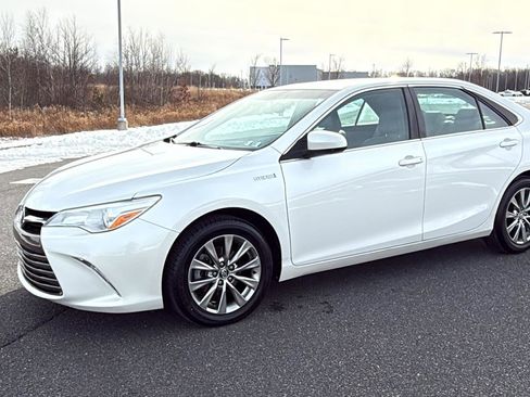 Used 2016 Toyota Camry XLE image 13