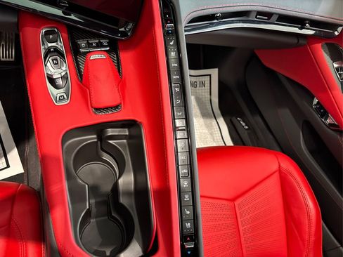 Used 2025 Chevrolet Corvette Stingray Preferred Cpe w/ Z51 Performance Package image 27