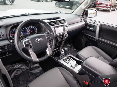 Used 2017 Toyota 4Runner SR5 Premium AWD/4WD image 20