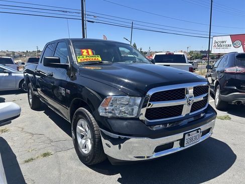 Used 2021 RAM 1500 Classic SLT RWD image 29