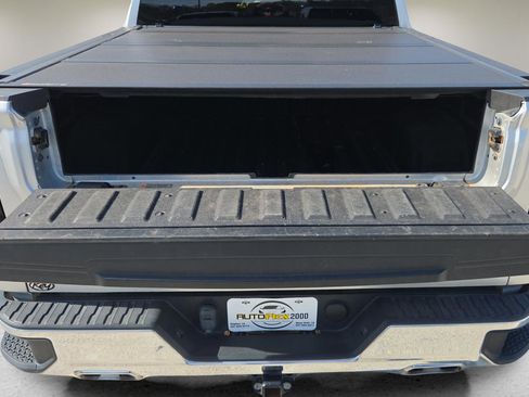 Used 2021 GMC Sierra 1500 SLE image 20