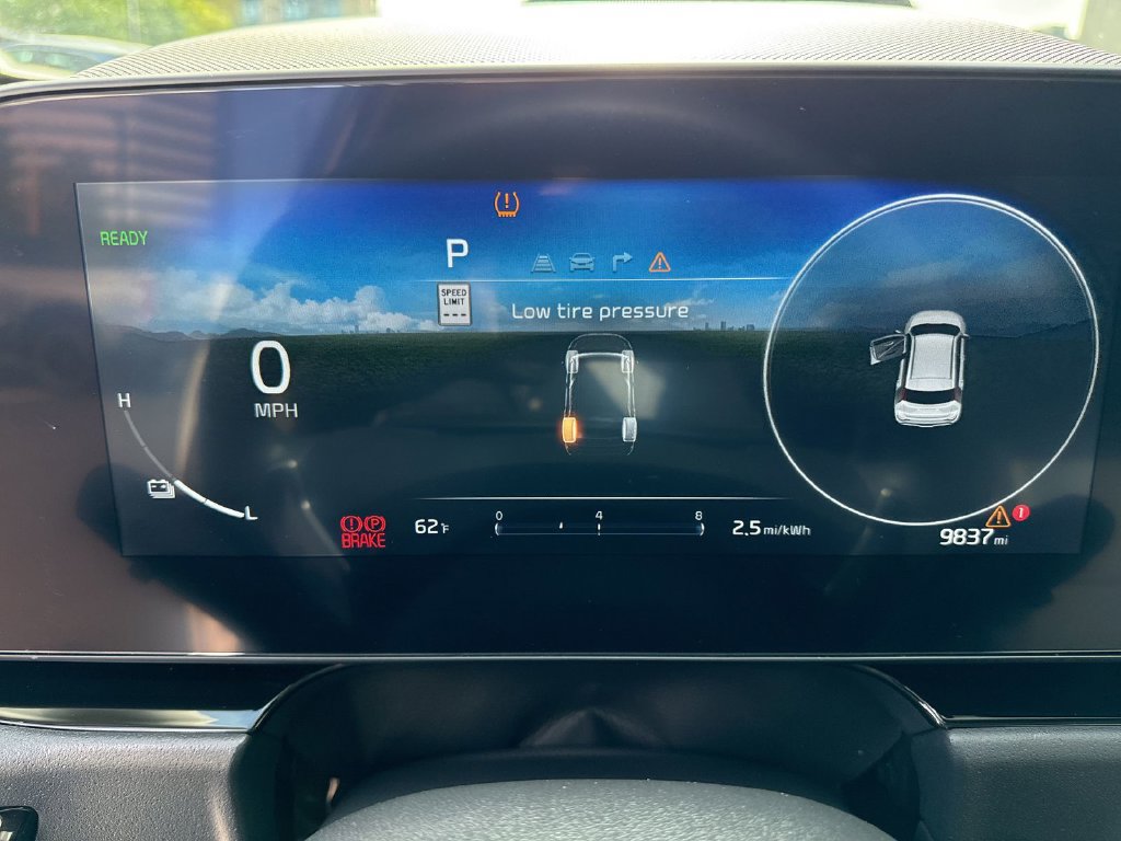 Certified 2024 Kia Niro Wave w/ Wave Preserve Package FWD image 25