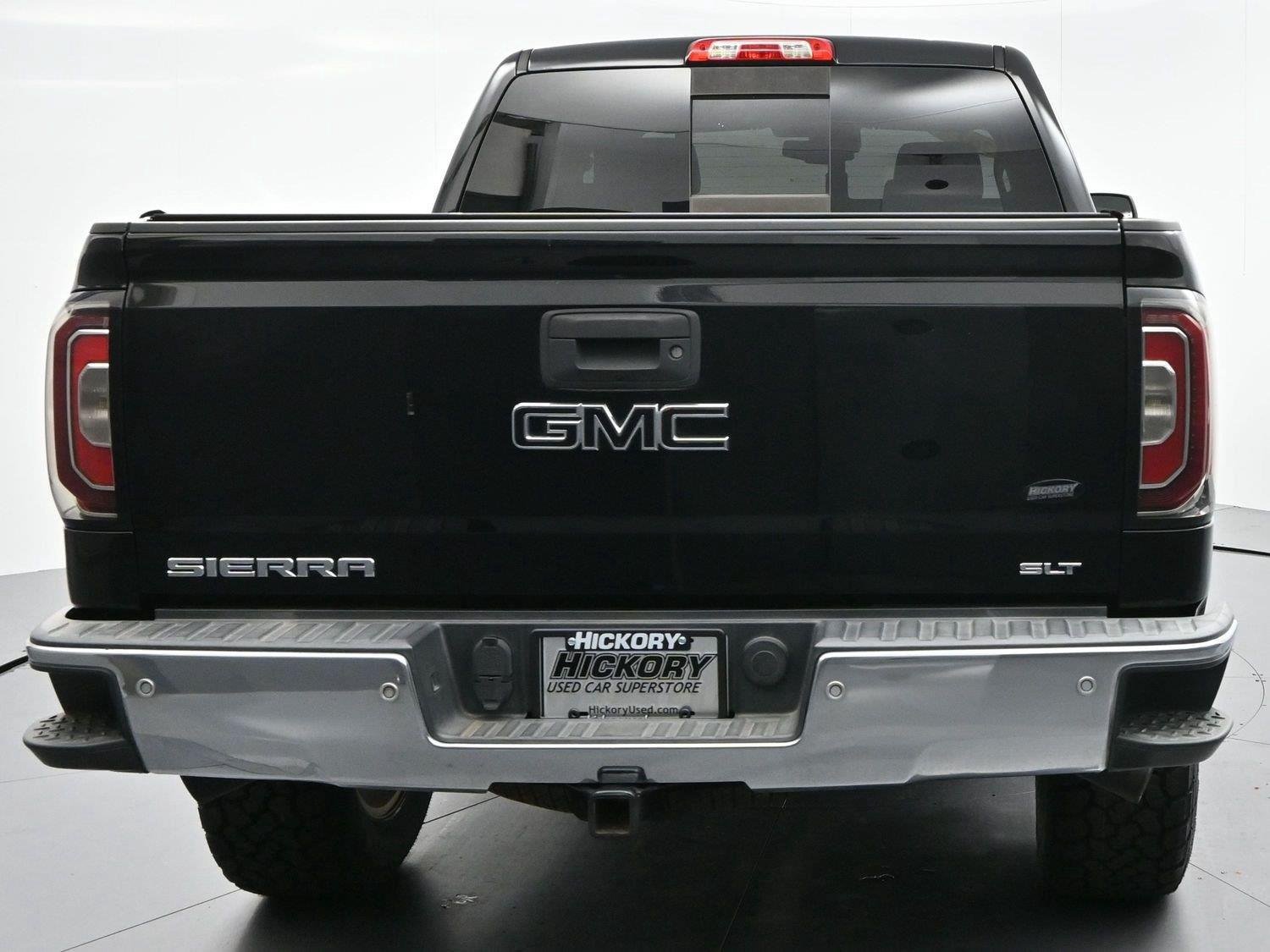Used 2017 GMC Sierra 1500 SLT w/ Enhanced Driver Alert Package AWD/4WD image 6