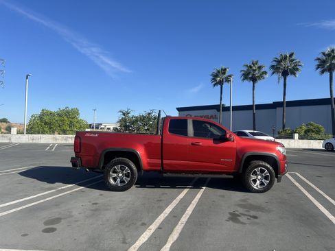 Used 2015 Chevrolet Colorado Z71 AWD/4WD image 14