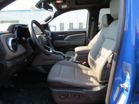 Used 2026 Chevrolet Colorado ZR2 w/ Technology Package image 15